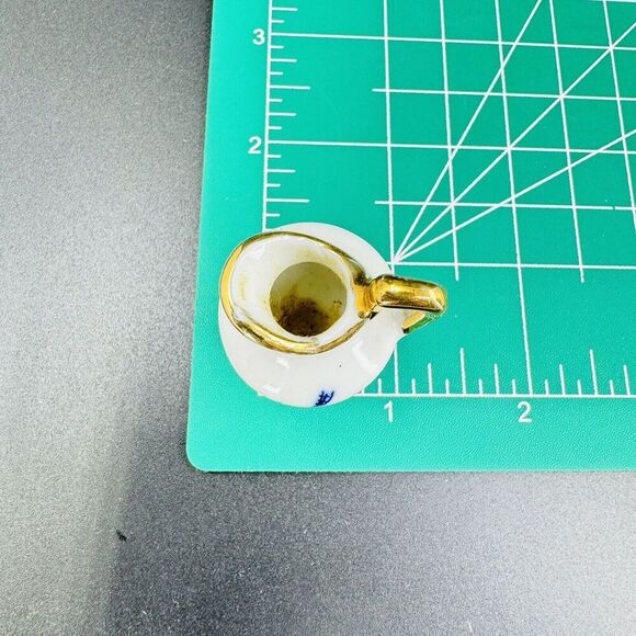 Miniature Dollhouse Pitcher White Porcelain with Blue Windmill Dutch Trim - Picture 9 of 9